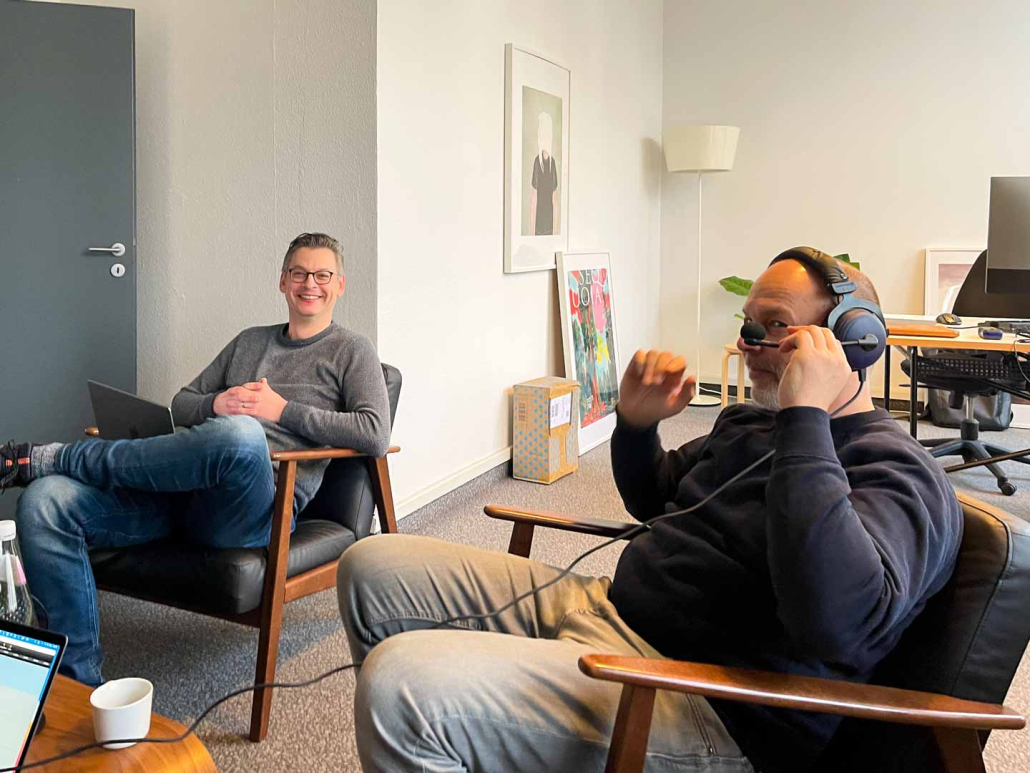 Foto fra aftalen med Forskningsbibliotekets Podcast om emnerne Programmfabrik , easydb og UNI DAM