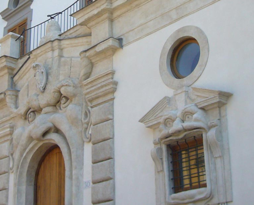 Bild vom Eingang der Bibliotheca Hertziana